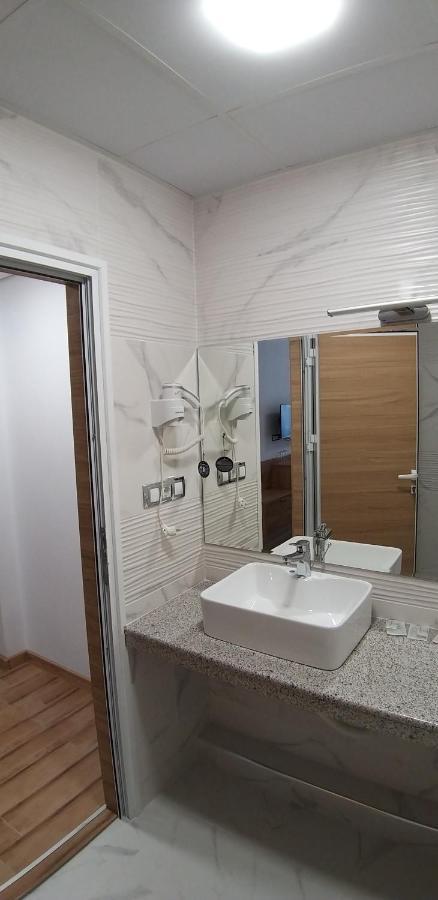 Хотел Визия Haskovo Exterior photo